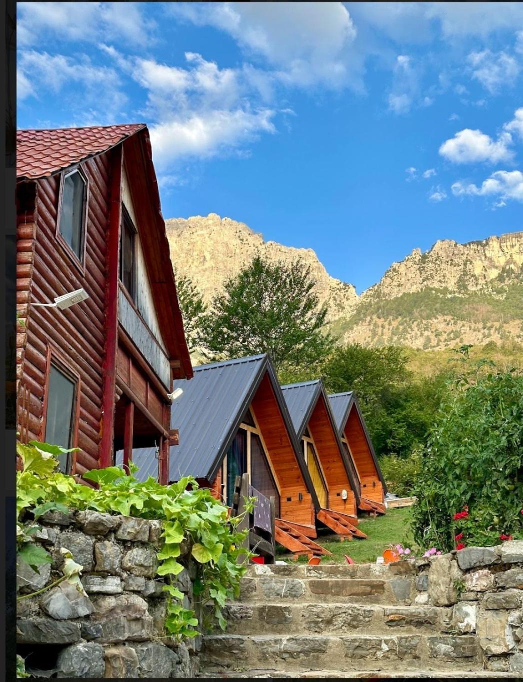 Guest House Astrit Villi Theth Exterior photo